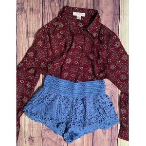 beautiful paisley maroon top
